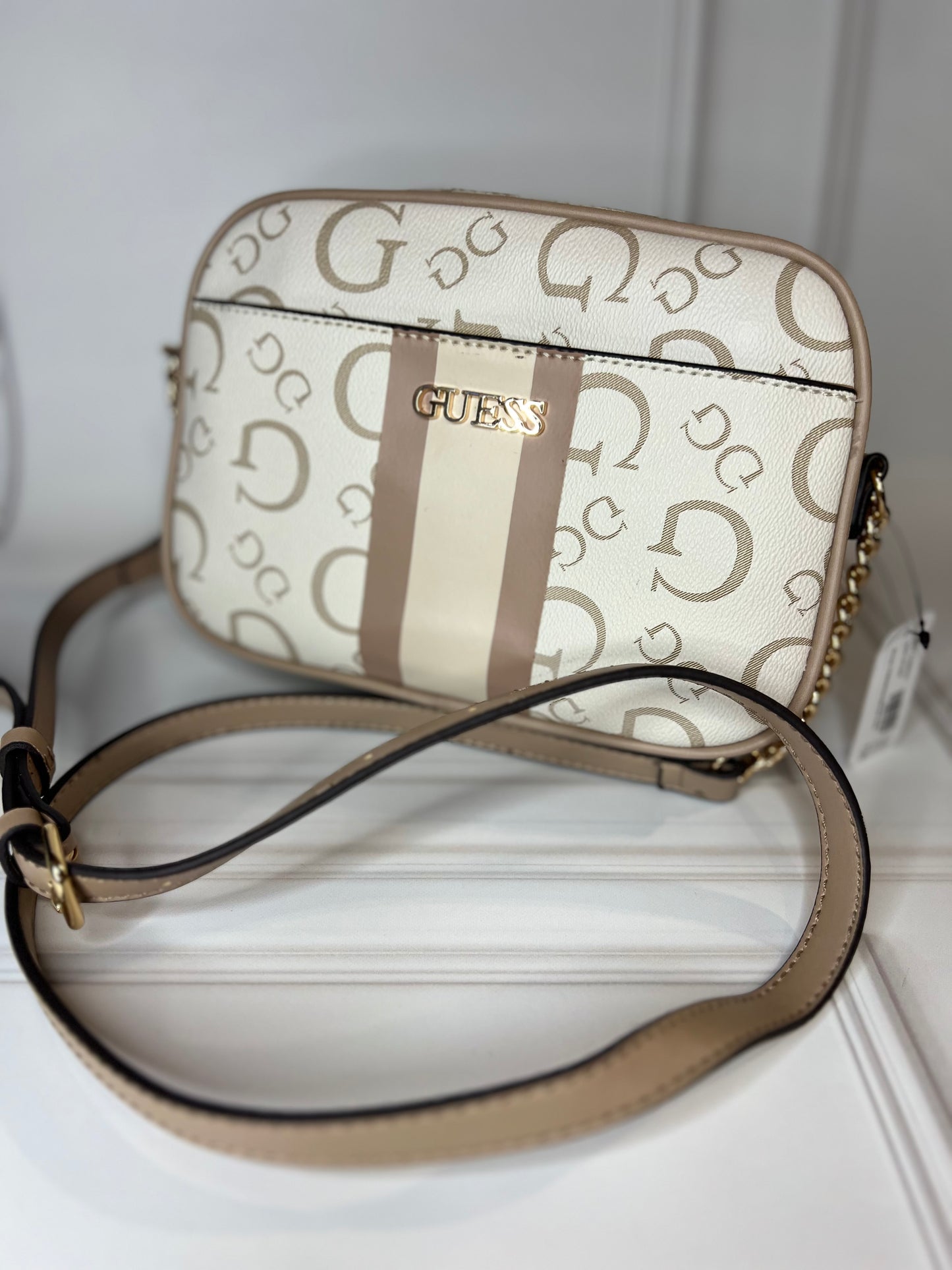 Crossbody Guess