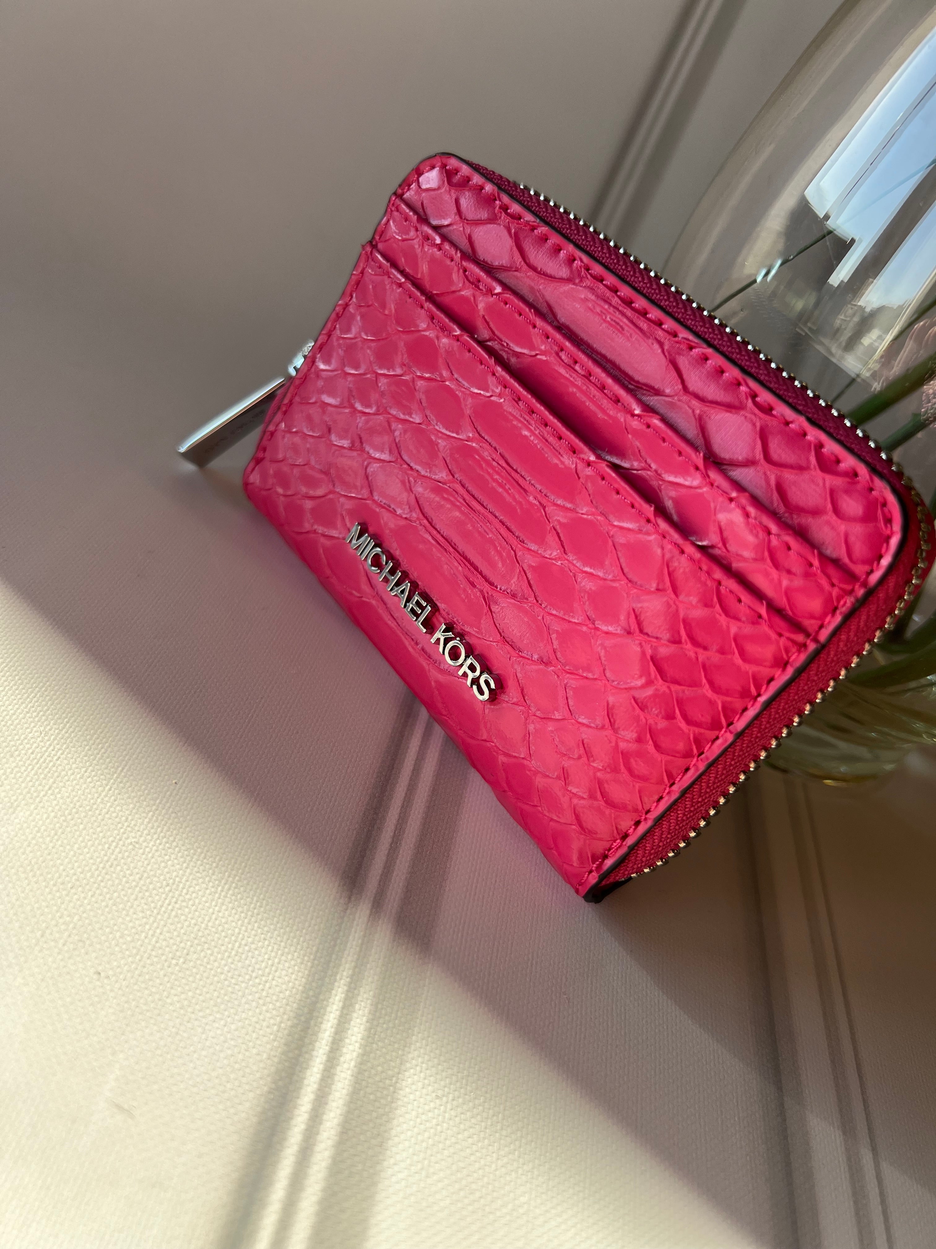 Cartera Mk Michael Kors Chile Billeteras Carteras Billeteras Michael Kors Chile Billeteras Sale Outlet Cartera  Michael Kors Logo Stripe Marrón Chile Bolsos